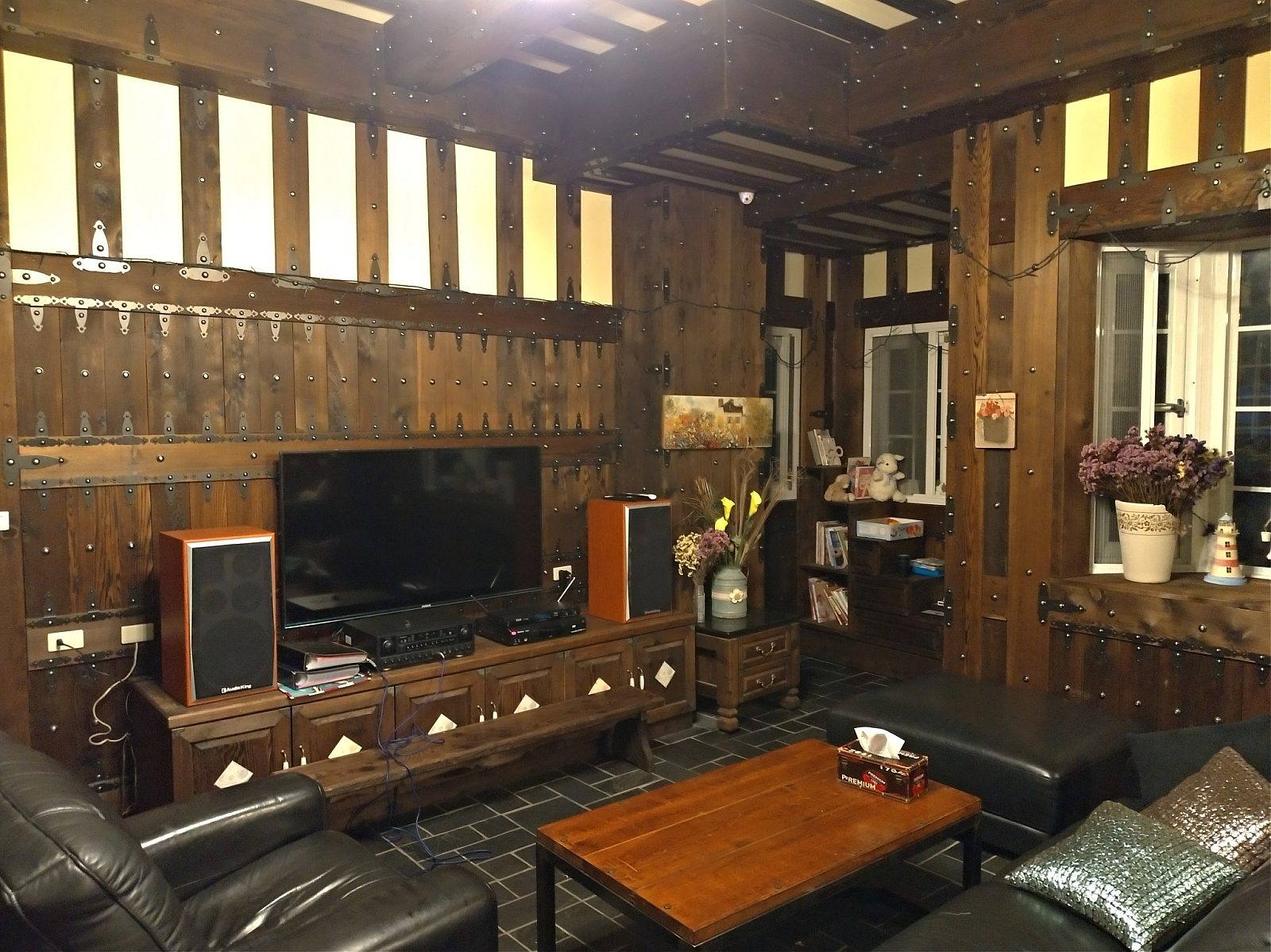 清境黑森林莊園(清境平價包棟) 夜晚才是真正的主場